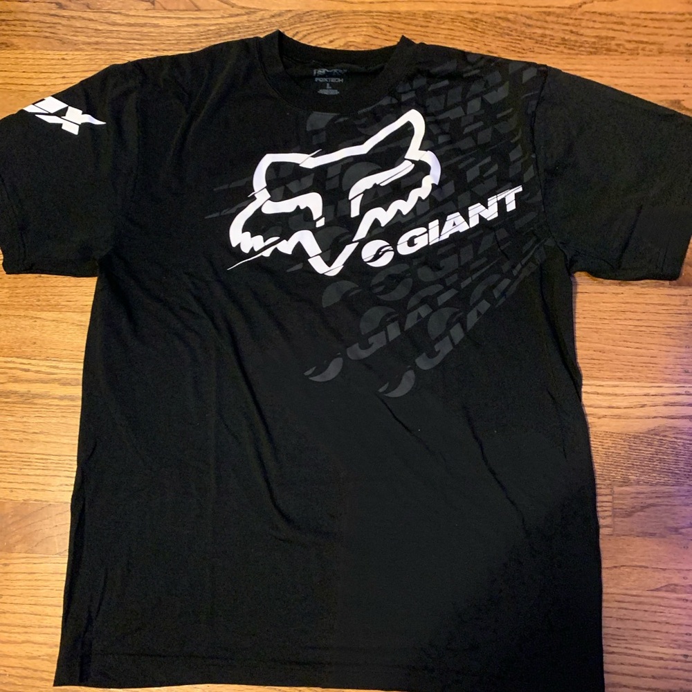 Fox Brand, Giant tshirt, black size large. Fox tech line